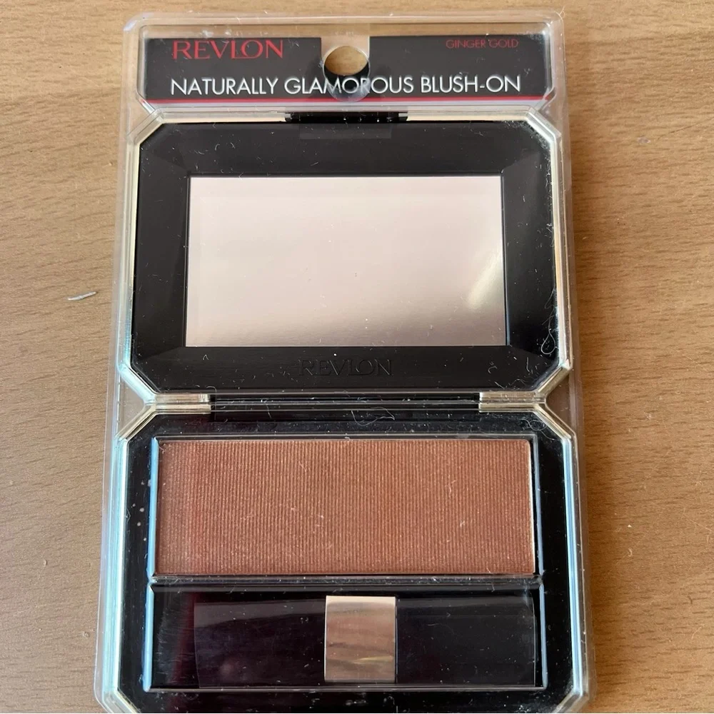 “New Old stock” vintage Discontinued Revlon blush BN sealed